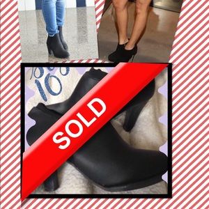 Black ankle boots size 10